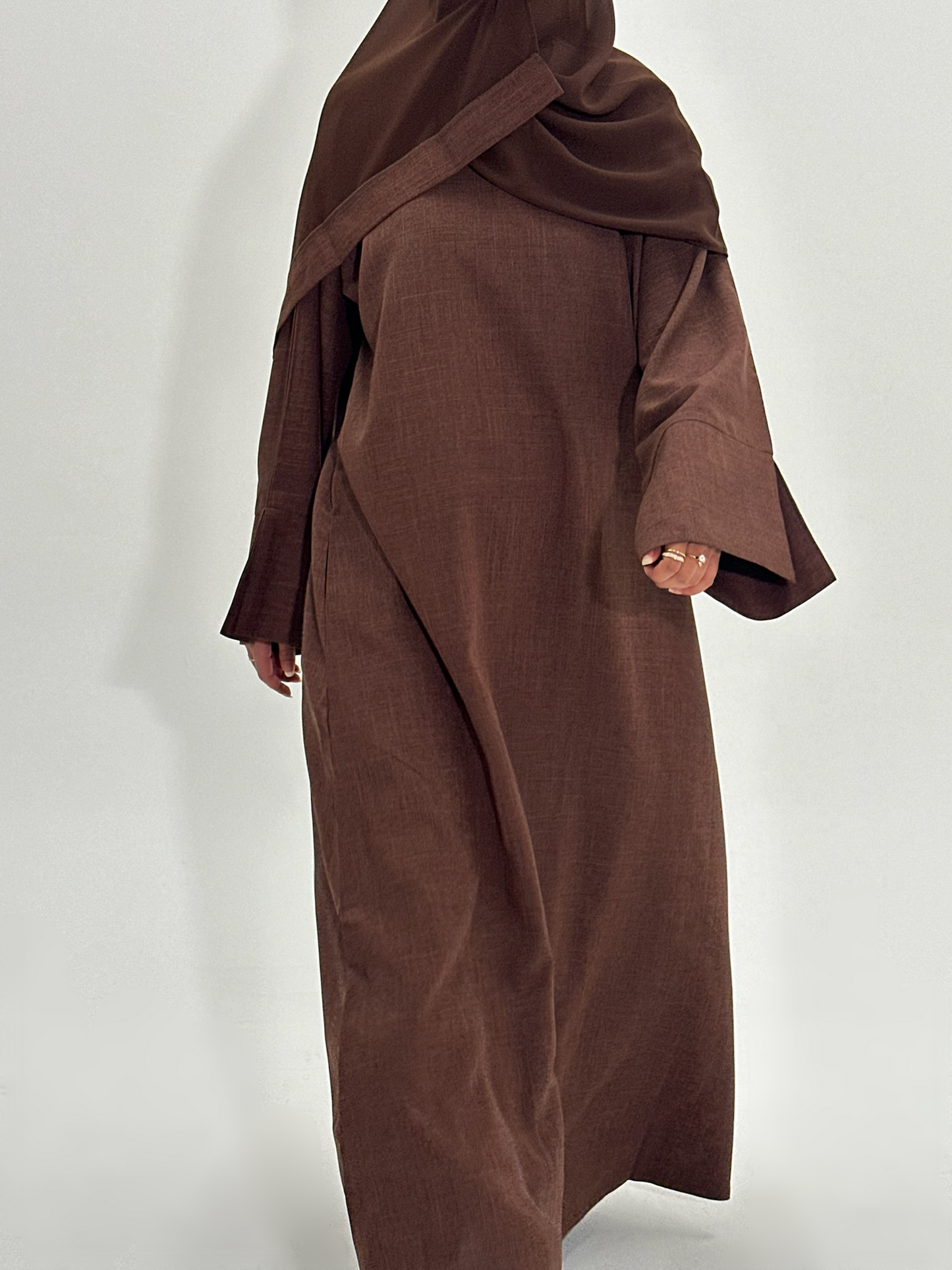 Bayān (بيان) Abaya - MOCHA