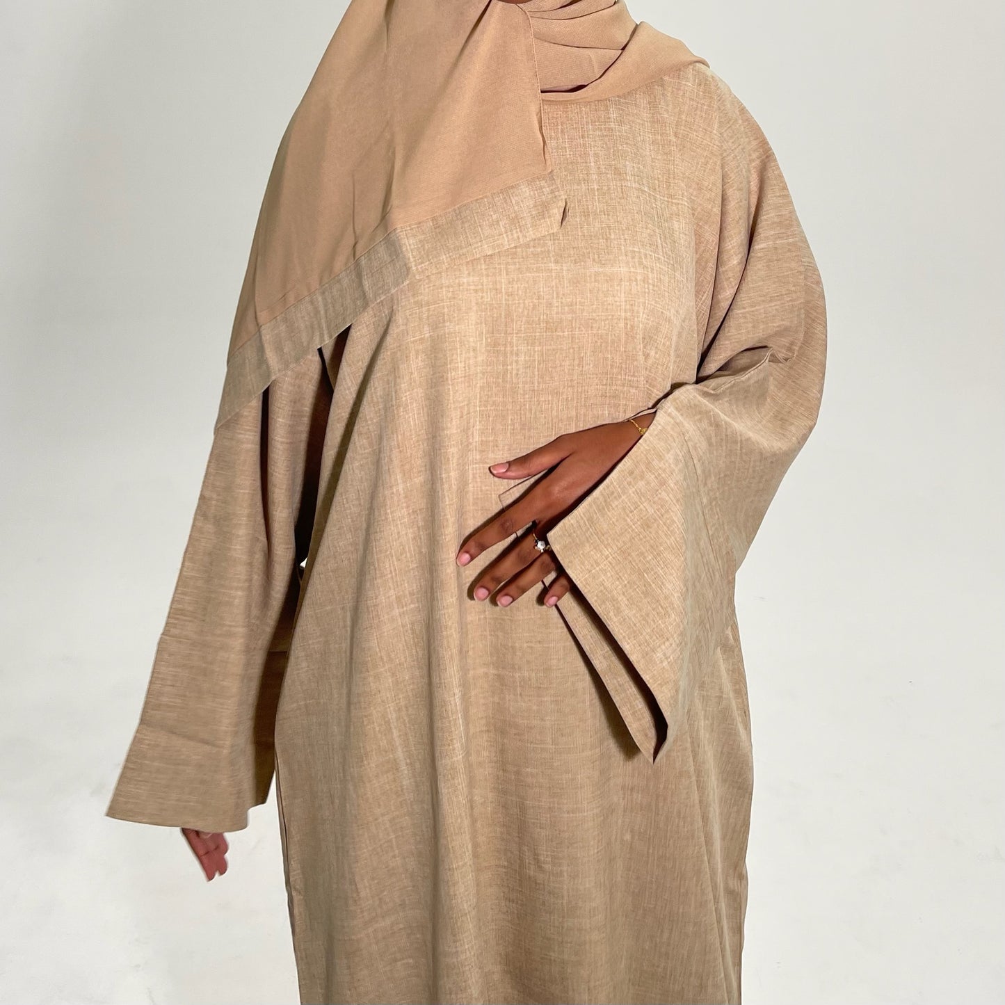 Bayān (بيان) Abaya - CARAMEL