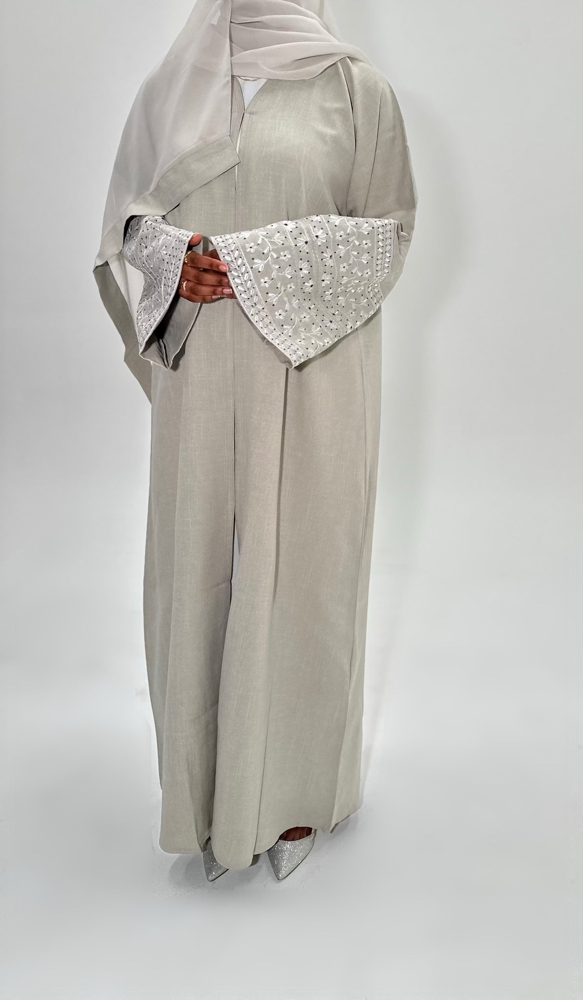 Hadīqah (حديقة) Abaya - STONE