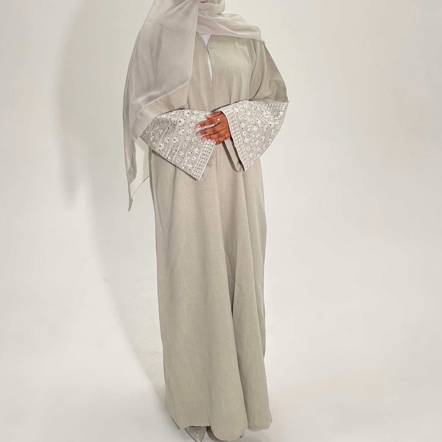 Hadīqah (حديقة) Abaya - STONE