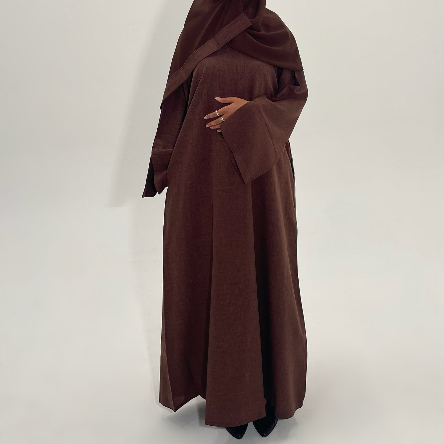 Bayān (بيان) Abaya - MOCHA